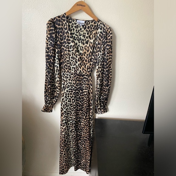 Ganni Women’s Leopard Printed Silk Wrap Dress Tan & Brown Size 36 Maxi - Picture 4 of 12